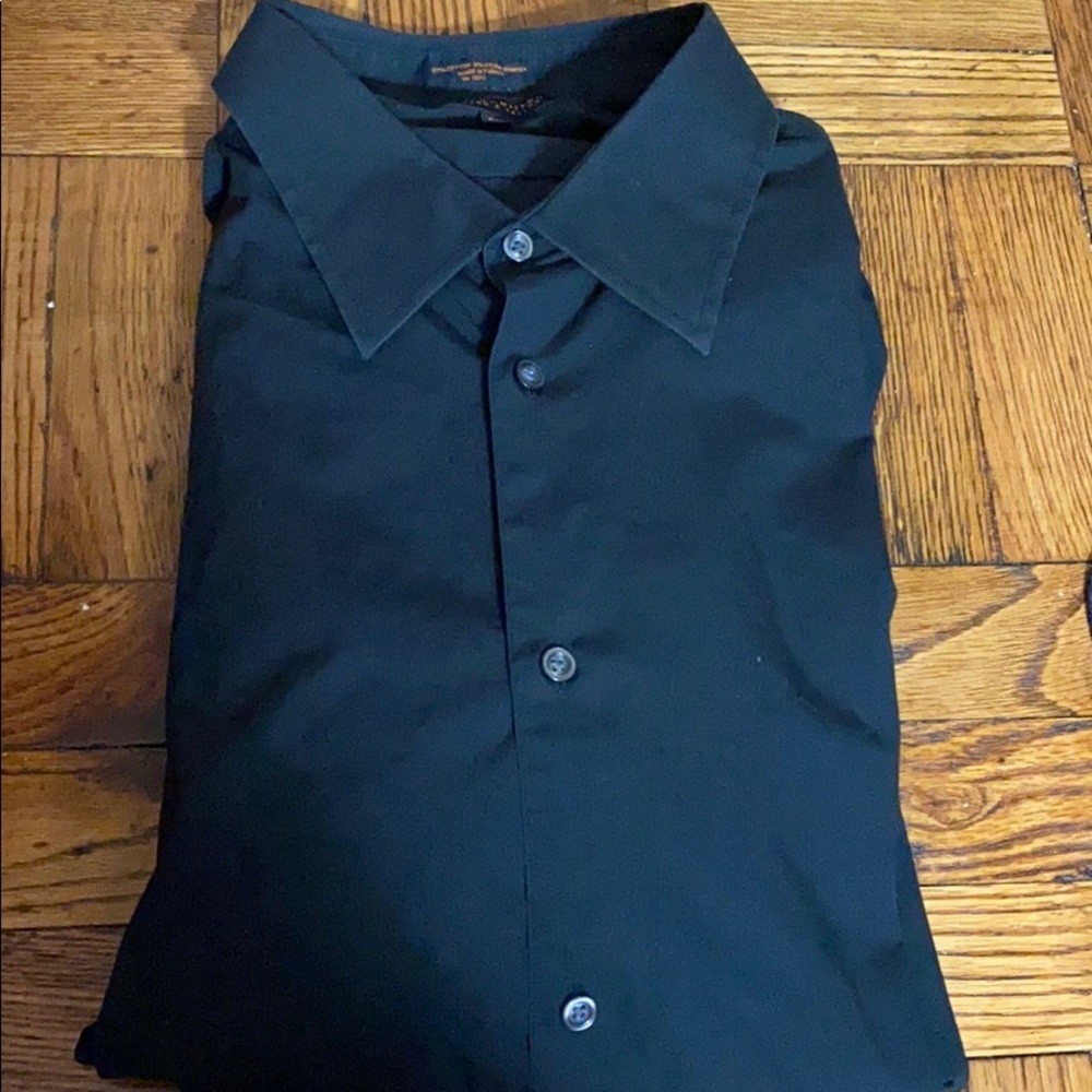 Metropolitan by Lord & Taylor long sleeve button